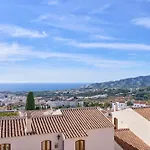 Casa Con Bellas Vistas Sobre La Bahia De * 内尔哈
